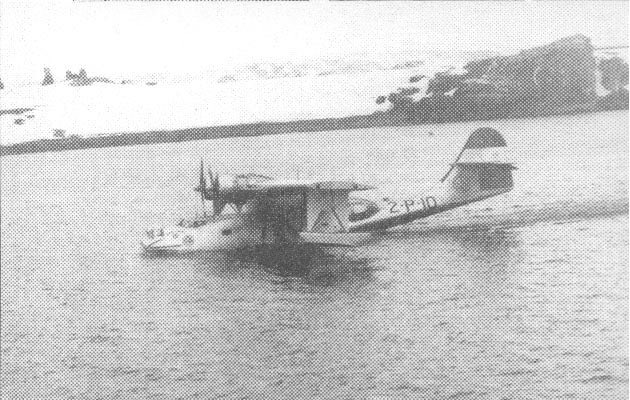 Armada_Arg's tweet photo. Hace 69 años, dos aviones anfibios PBY-5A Catalina de la #ArmadaArgentina descendieron por primera vez en la #Antártida, marcando un hito en la aviación mundial. A su regreso, marcaron un récord al unir la Antártida y Buenos Aires en un día.
Lee más 👉https://t.co/WRgrGvUyOl https://t.co/pE9vo3ceDi