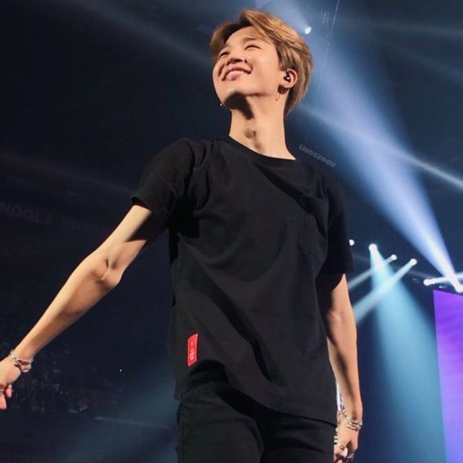 his radiant smile :(