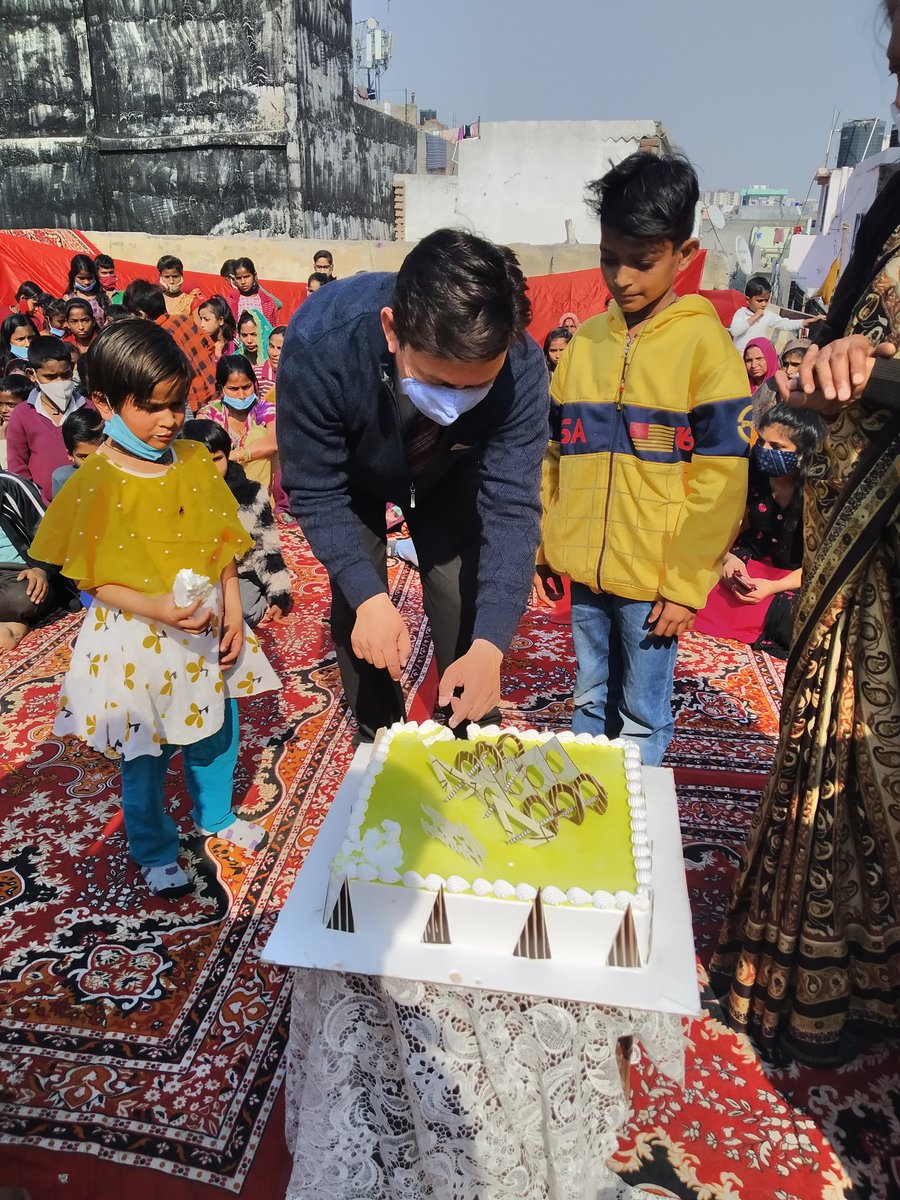 banibora's tweet photo. Thank you @puneet0502 . "Aap jio hazaaro sal".Celebrating your birthday with CSC family on it's foundation day itself is an important reason for you to stay connected with us. @PJP_2013 Dr. Pranab, thank you so much for making it possible to be with us. Together We Change at CSC. https://t.co/EyVdla1wRk