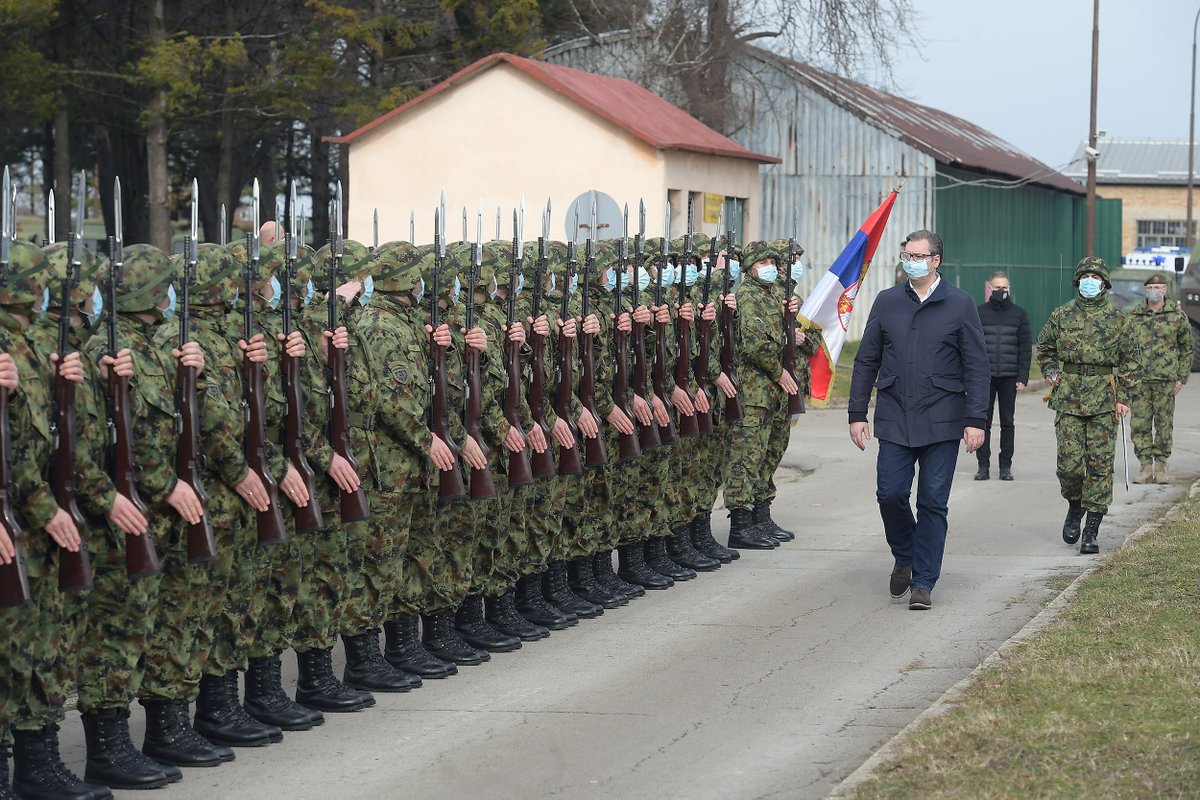 mo_i_vs's tweet photo. „72. бригада за специјалне операције јединица на понос Србије” нагласио је председник Вучић данас на приказу способности дела јединица Војске Србије у касарни „Растко Немањић“ у Панчеву под називом „Врх копља 2021“. https://t.co/PAHuRNcGcF https://t.co/Ze5C67eGRC