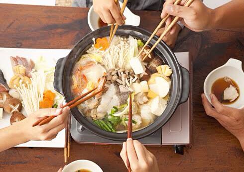 Perbedaan hotpot Cina (huo guo 火鍋), nabemono Jepang (鍋物), dan jeongol Korea (전골).