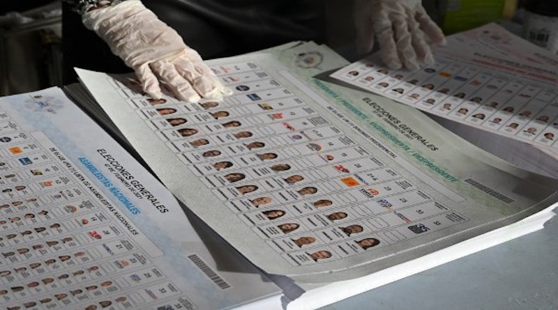 Electores acuden a ejercer su derecho al voto en comicios generales de Ecuador con un Arauz como favorito para ganar en primera vuelta

#JuntosContraElCovid19
#EcuadorDecide2021

vtv.gob.ve/inician-elecci…