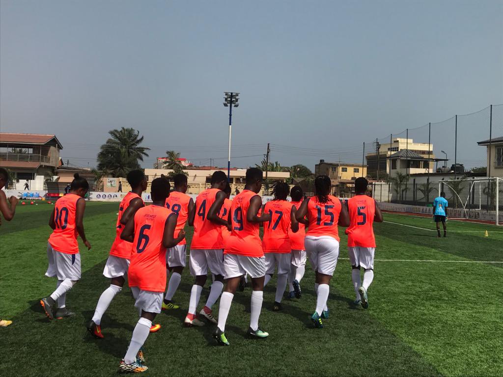 WPLGhana's tweet photo. 🤼♀️ ||• WARM UP.... 🔥
#PoliceLadies FC
#SheDidThat | #WPLwk4 https://t.co/eeZEfcUG6Z