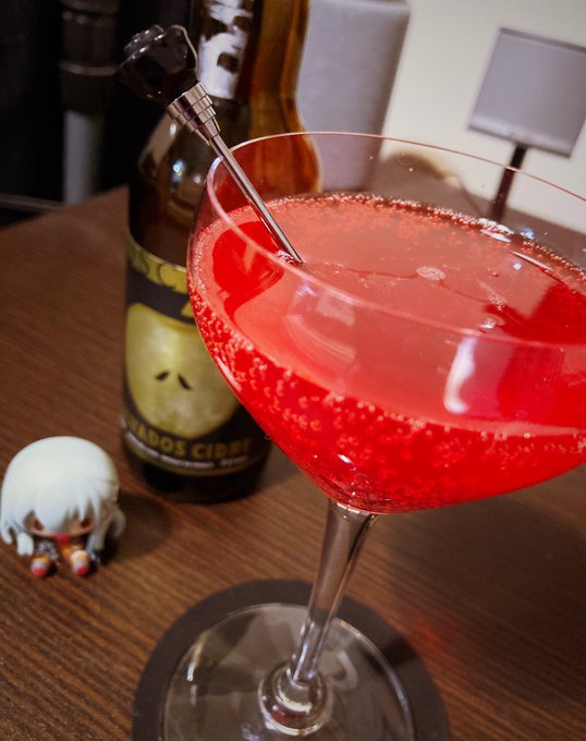 そんでもって余ったお酒でジャック ローズを作ってみるなど カクテル言葉は 貴 思兼の漫画 そんでもって余ったお酒でジャック ローズを作ってみるなど カクテル言葉は 貴 思兼の漫画