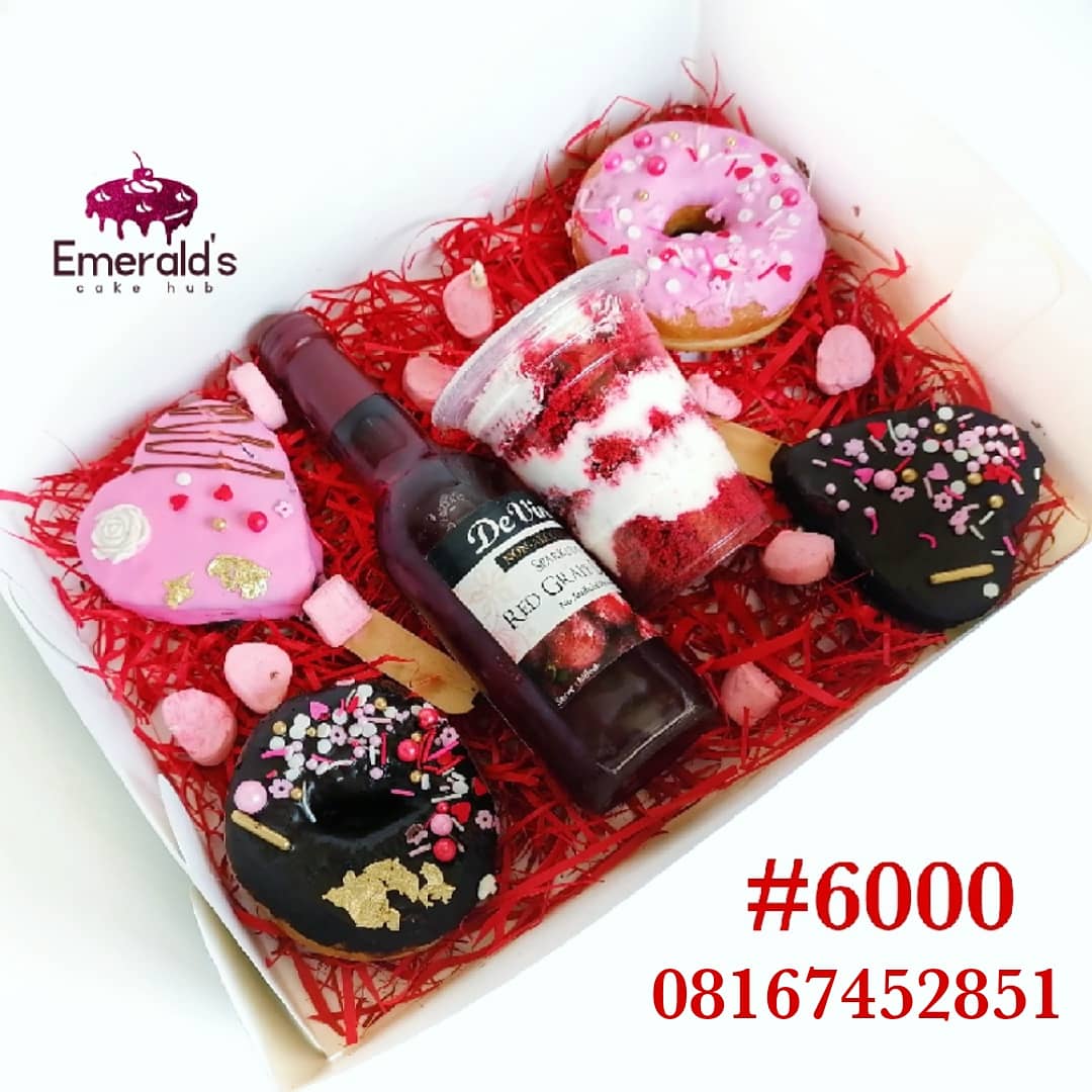 Sarahinioluwa's tweet photo. It's another season of love and we at Emerald's cakehub have the best packages you can gift your loved ones.
To place an order call 08167452851 or send a dm
Payments must be made on or before the 11th of February and delivery is available within Ibadan and Abeokuta. https://t.co/0rZGWvWqwS
