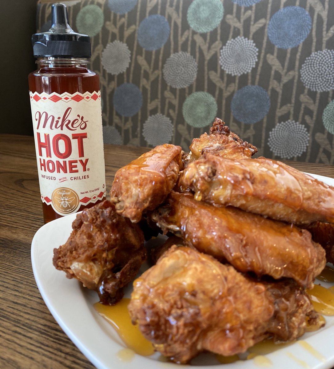 LedoPizza's tweet image. 🏈 SUPER SUNDAY GIVEAWAY 🏈

RETWEET &amp;amp; FOLLOW 
for a chance to win a 
🤑 $100 #LEDOPIZZA GIFT CARD!

(One winner picked at 9pm 2/7/21)

Ledo Pizza + JUMBO Wings are perfect for your tailgate at HOME for the BIG GAME 🏈

Order Carryout Online!

order.ledopizza.com