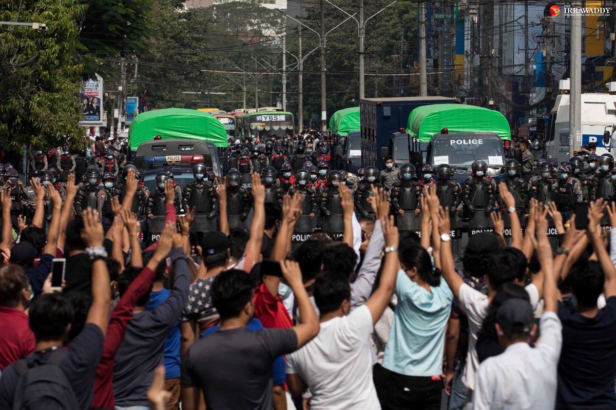 SheinThanda's tweet photo. #HearTheVoiceOfMyanmar
#protestinyangon
#protestinMyanmar https://t.co/FEKRolTDF3