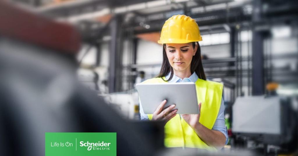 In this new blog #SchneiderElectric's <a href="/MatthewBaynes/">Matthew Baynes</a> reflects on some of the key learnings in #datacentre construction and looks at ways to overcome their challenges with guests from <a href="/KaoDataDC/">Kao Data</a>, @RED_EMEA and Bouygues Energies &amp; Services.  spr.ly/6015Heq4D <a href="/dcdnews/">DCD</a>