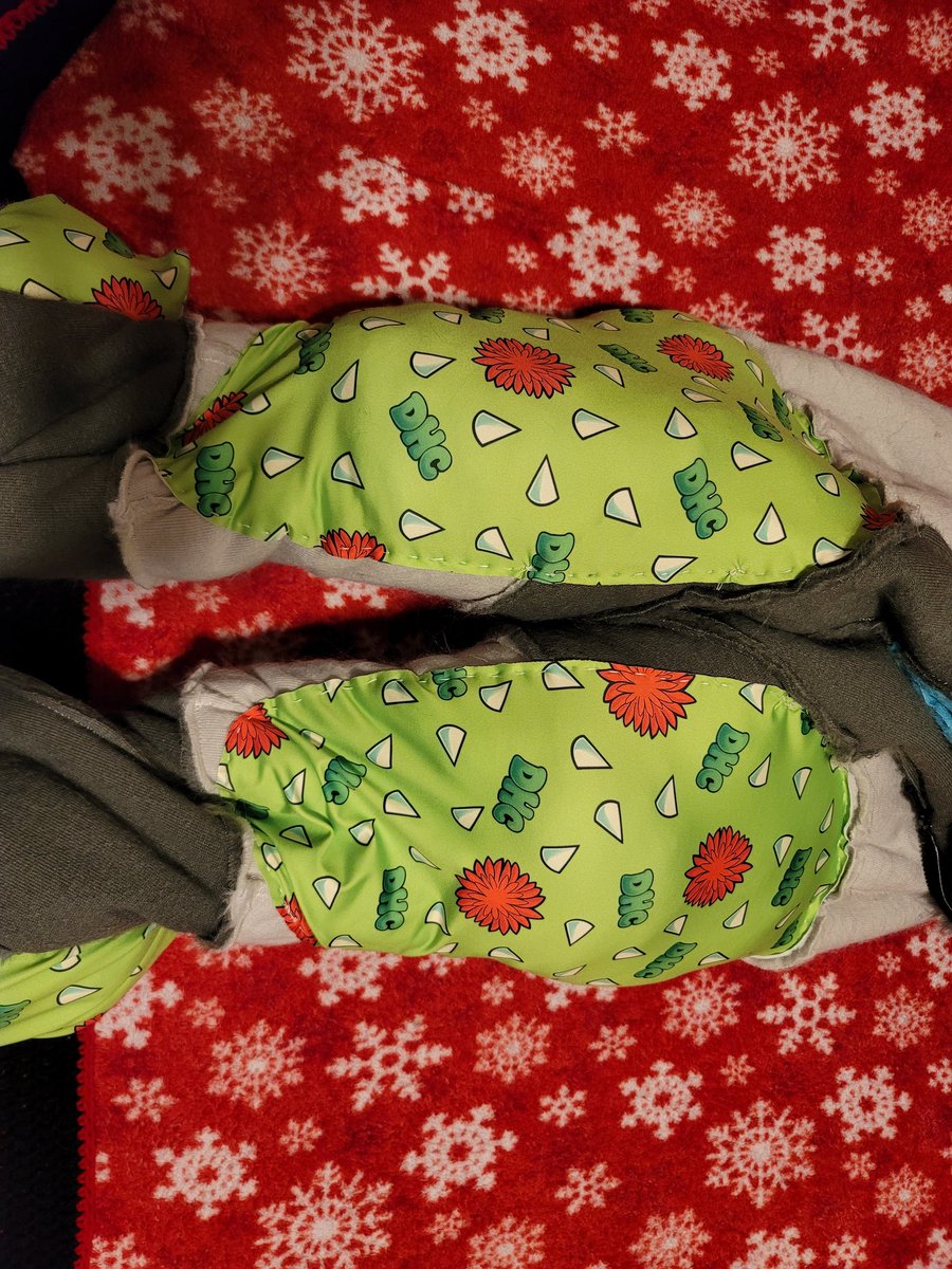 I mean, the stitching/fabric is secure. On the same note though, if I were to pop a stitch its all coming off because it appears to just be one long string of thread. The hole is where I would add/remove the polyfill.