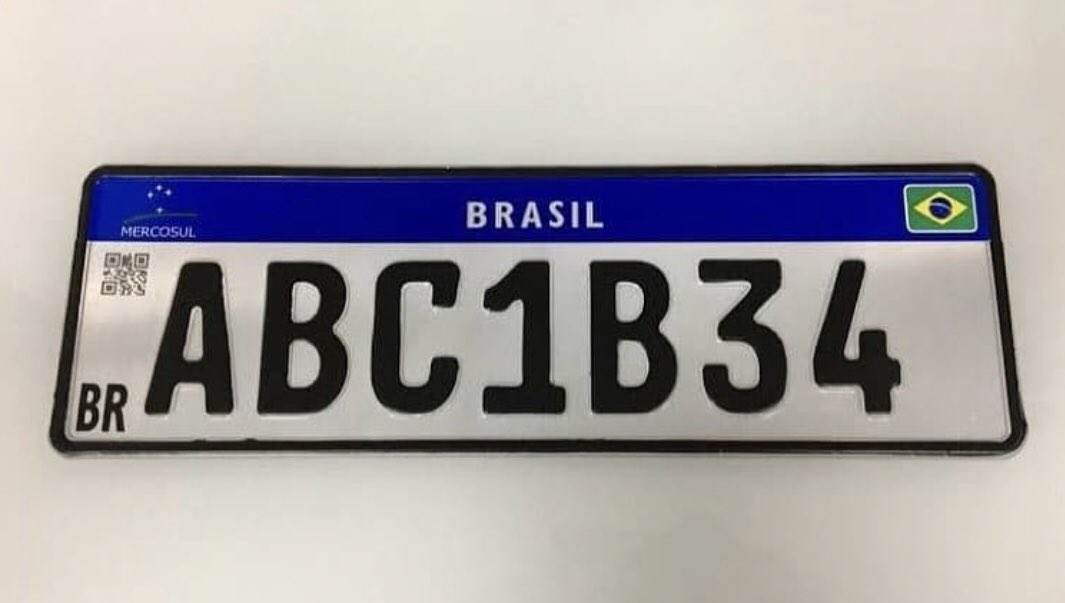 eu_eapatroa's tweet photo. Odeio essas placas novas, sem o nome da cidade, era legal ver o nome das cidades e falar assim: -Eita essa veio de longe hein ! 🤣 https://t.co/wY73MW66Cj
