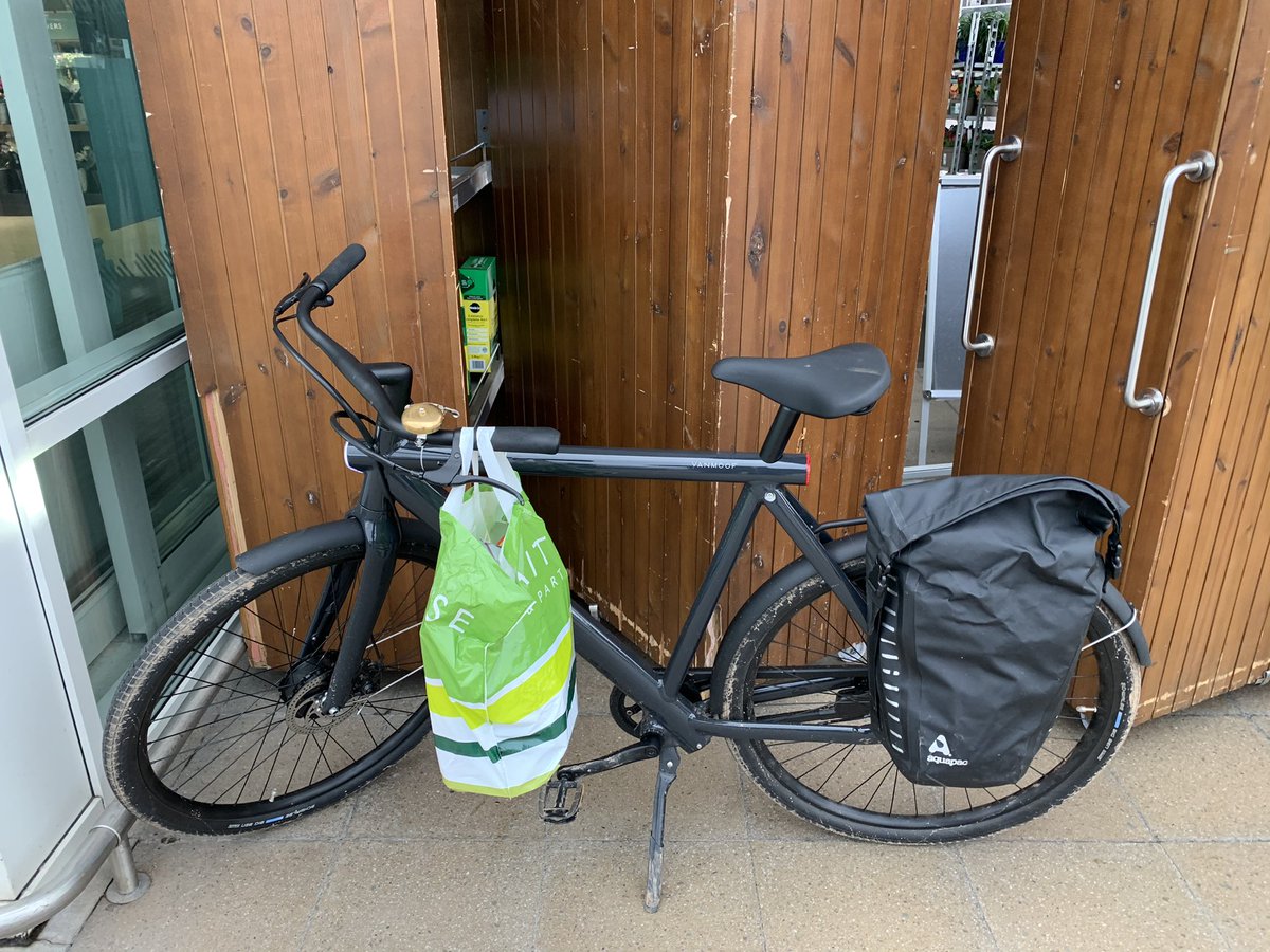 I know I like to show how much stuff you can carry on a cargo bike, but for balance, here’s how much shopping you can carry on any normal bicycle with just one pannier.Millions of these bicycles are in sheds around the country, ready and waiting to rejuvenate our high streets.