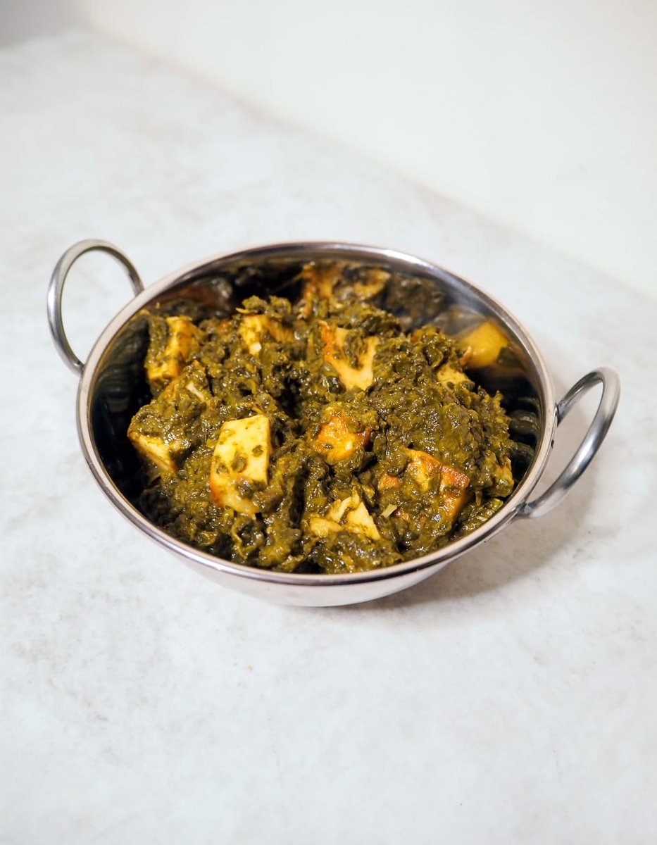 hungryizzards's tweet photo. 🚨 New recipe alert 🚨
Live on the blog, our new recipe for a delicious saag paneer which is the perfect treat if you're looking to make your own takeaway.
Check it out now. 
https://t.co/vxcKNJJjJQ
#blog #Foodie #Food #vegetarian #indianfood #blogging https://t.co/h4OLnO7BSs
