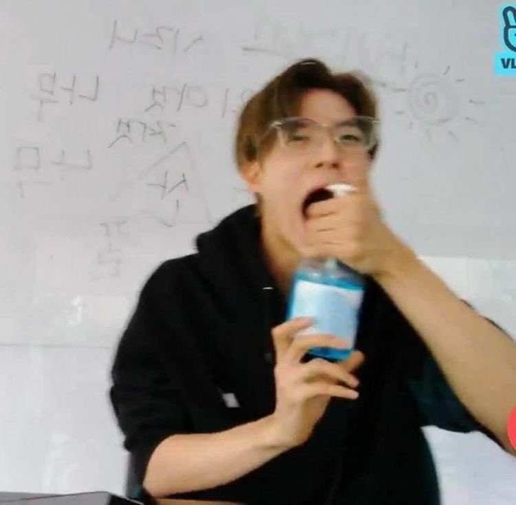 เธรด รวมภาพงงๆ ของ nct