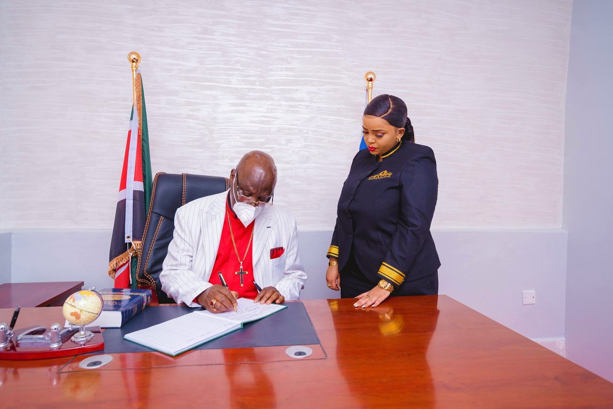 RevLucyNatasha's tweet photo. Delightful moments as Archbishop Arthur Kitonga signed the visitors book as we held our official launch of the Empowerment Christian Church. May the Lord's grace make your life a celebration of the faithfulness of God.
#ECCLaunch
#ImpactingGenerations https://t.co/KOAuHkCVML