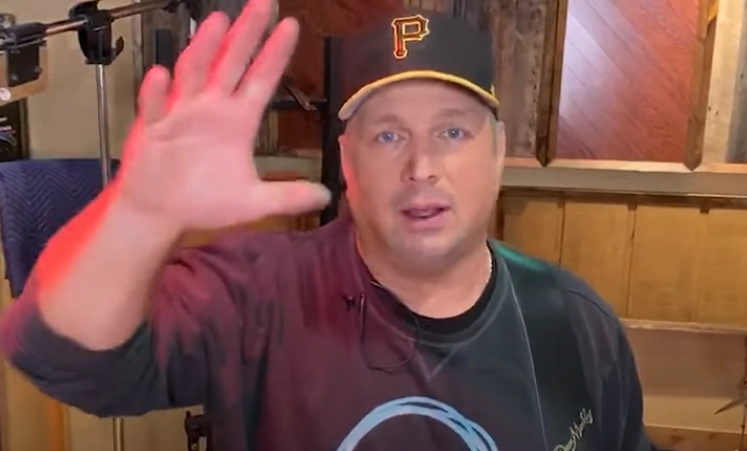 Happy birthday to country music superstar Garth Brooks. 