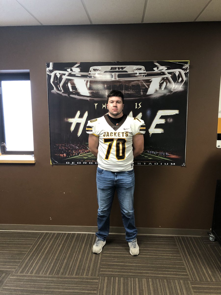 Excited to be able to play another 4 years of football at Baldwin-Wallace University.  Thanks to @CoachCully_BWYJ and <a href="/CoachHilvert/">Jim Hilvert</a> for the opportunity.  Let’s get to work.  #SWARM21 #SMASH

<a href="/kirk_barton/">KB</a>      @BWYJFootball