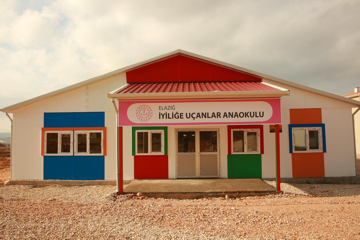 BİR DİYECEĞİMİZ VAR ;

OKULUMUZUN AÇILIŞINA SON 70 GÜN.
23 NİSAN DEPREMZEDE ÇOCUKLARINA BAYRAM OLSUN.

50 TL BAĞIŞLAYACAK 8000 GÖNÜLLÜYE İHTİYACIMIZ VAR.HAYATA BIRAKABİLECEĞİNİZ EN GÜZEL ESER BİR “OKUL”.

SİZLERDE SADECE 50 TL BAĞIŞTA BULUNARAK BU ESERE ORTAK OLABİLİRSİNİZ.