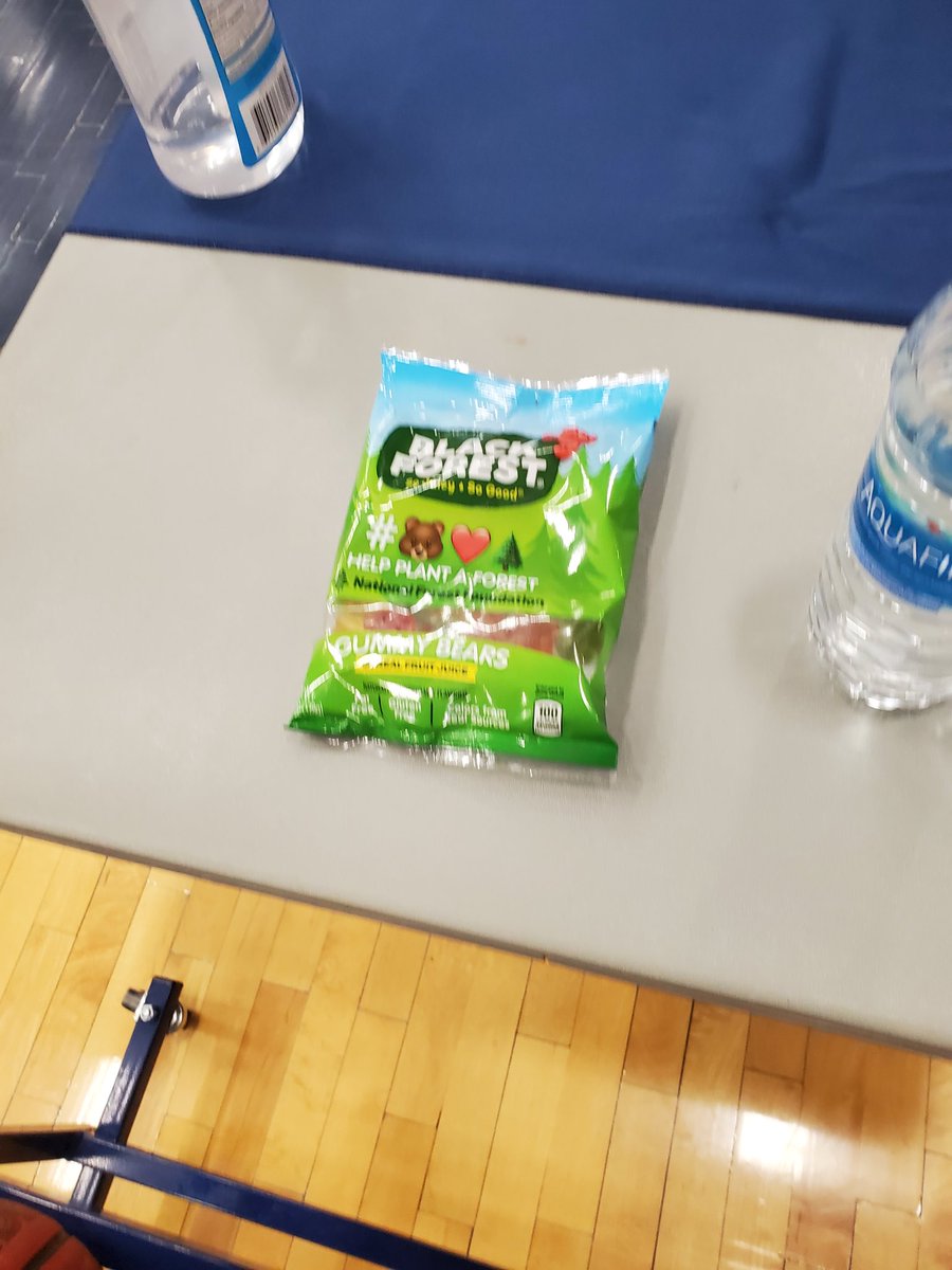 Special thank you to @BVU_MB for the snack. Been eating these to keep out of trouble with the officials. We heard you last night during the game! We'll miss you on the road #homecourtadvantage