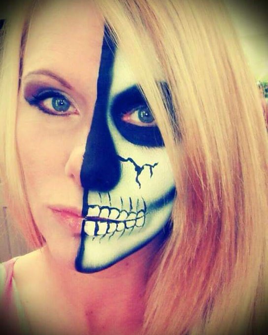 #throwback #rocknskull https://t.co/RPYn6k2NX4<a href="/tag/throwback"class="tags">#throwback</a><a href="/tag/rocknskull"class="tags">#rocknskull</a>