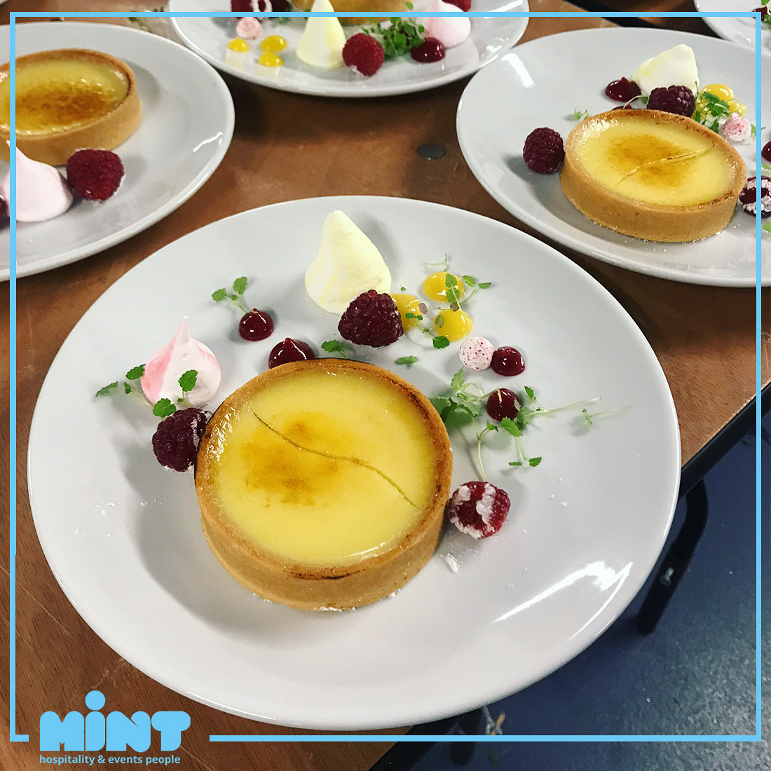 Sunday means cheat day? What’s your go to cheat meal? Look how good these look, made by our fabulous chefs. Did you know we are still recruiting chefs nationally, drop is a DM and we will be  touch. 
-
-
-
-
#WeveGotYouCovered #MINTPeople #Chef #CheatDay