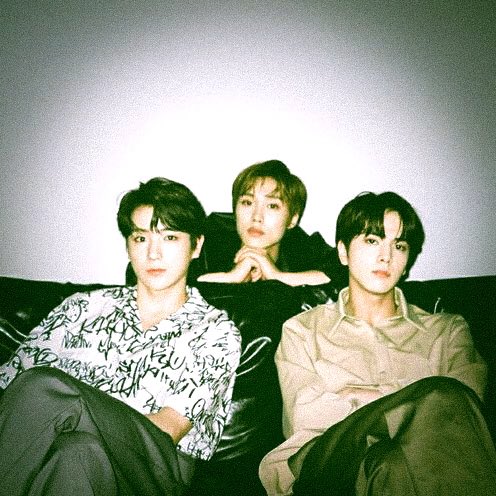 haknyeomz's tweet photo. ## Syndrigasti

— Three best friends, Jacob, Younghoon, and Hyunjae, finds a peculiar home in the woods. And soon meets their new addition to their group.

“Hi I’m Kevin, and I’m one of the oldest here, how could I help you three? You guys don’t seem to be.. peculiar” https://t.co/XwHnAFnXmM