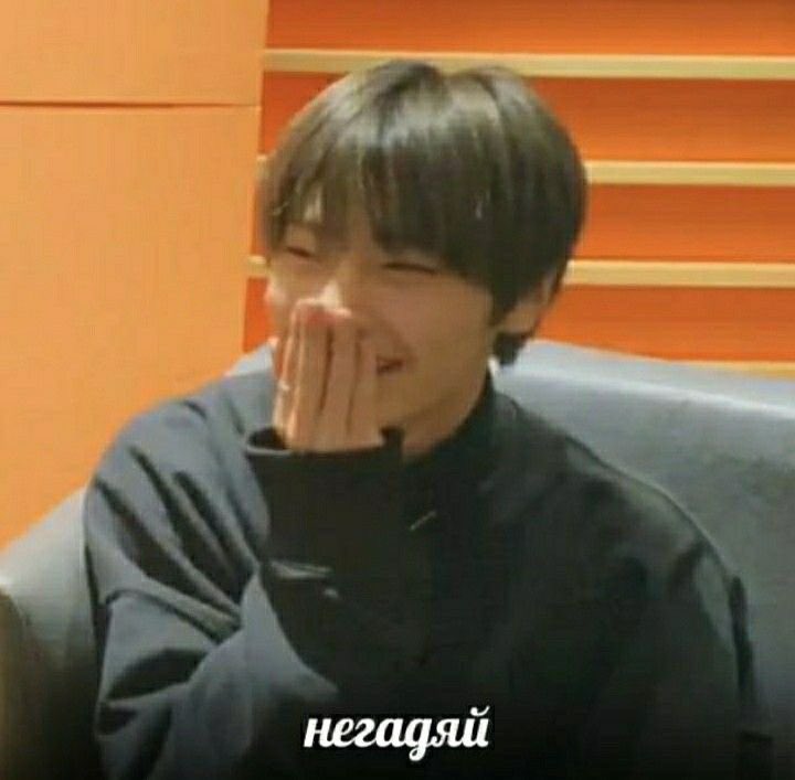 — jeongin being iconic; a happy birthday thread  #Straykids  #MaknaeINOnTopDay  #happyINday  #skz