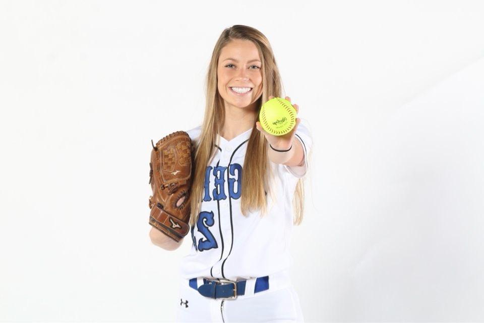 🥎 Player Intros 🥎

Meet Kyllie Ramirez from Revillo, SD!

1- Song you love but won't admit? Closing Time - Semisonic 
2- Best DWU SB memory? Arizona spring break trips
3- Goal after college? Become a family therapist!