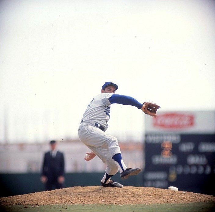 There are really no bad Sandy Koufax photos but this one is absolutely outstanding. #Dodgers