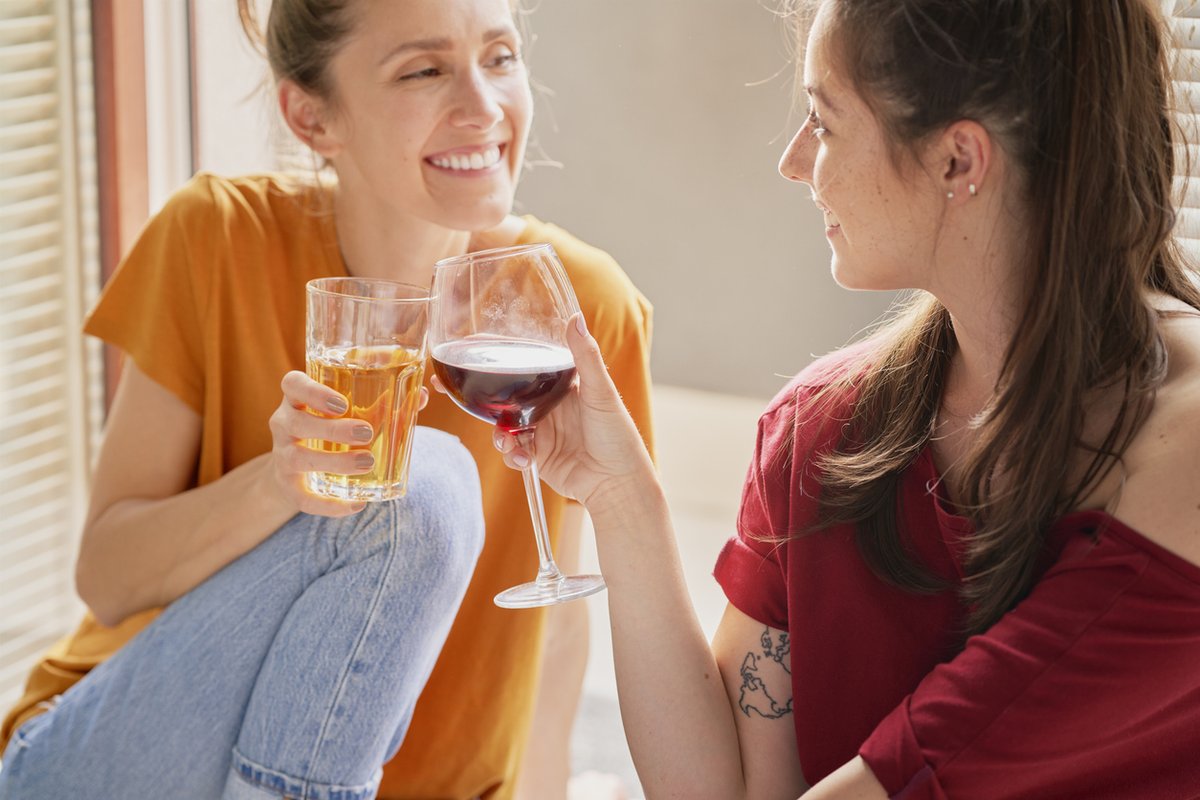 Did you know you need to drink approximately 7 glasses of Orange Juice or 20 glasses of Apple Juice in order to get the same amount of antioxidants in wine? 😱🍊🍎
#Wine #WineOClock #WineTime #Vineyards