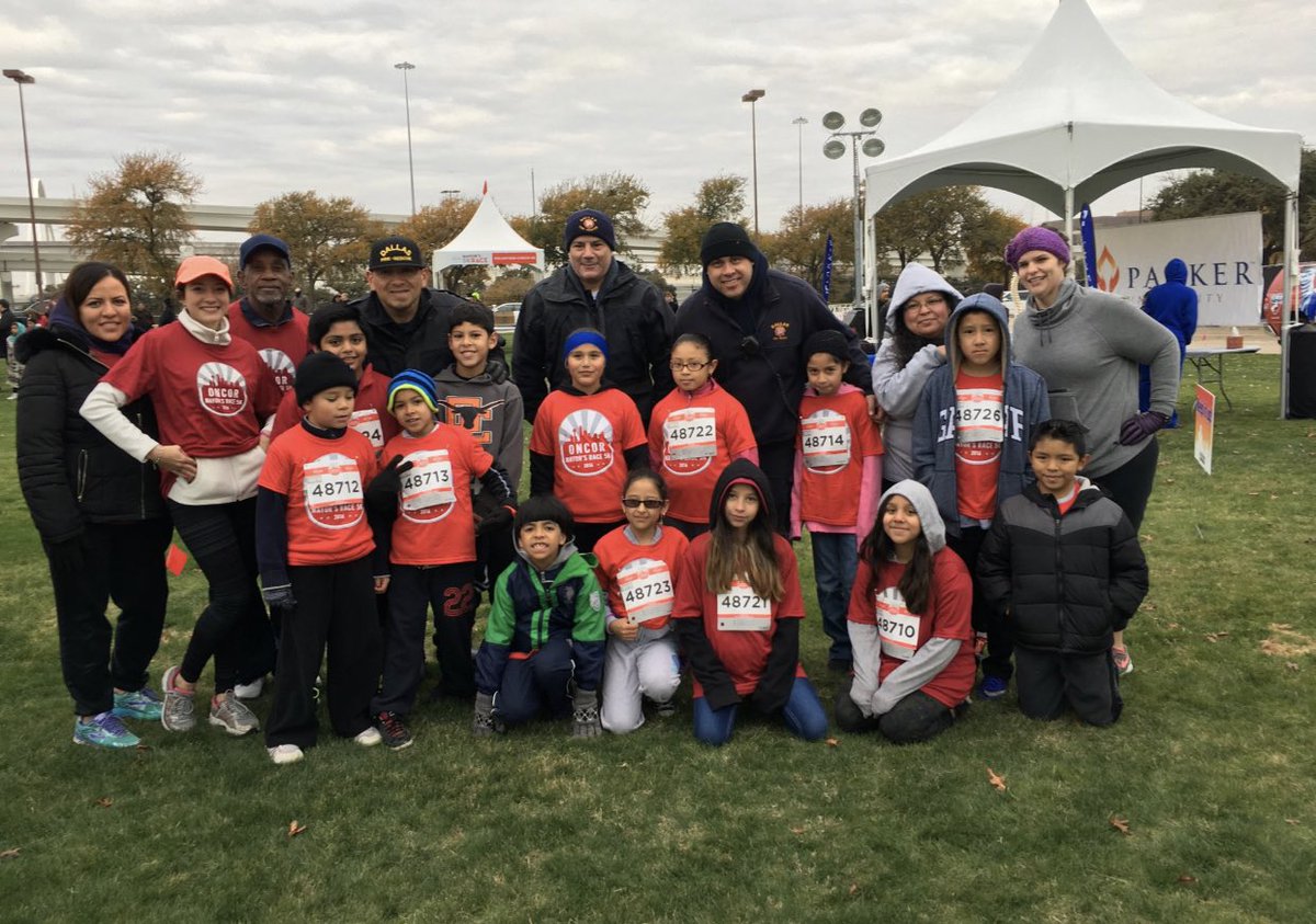 cowartgym's tweet photo. #thecowartadvantage thrives on positive experiences for all! Here’s a throwback to the 2016 Dallas Mayor’s Race @CowartDISD @LucySal26214212 @SHARDEECRYSTAL @msbmcginnis @martivarg @DaydelisseR @MsAWilliams https://t.co/hqWlkheMPN