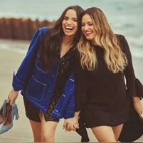 Estou exibindo minha vida quotidiana aqui no Kwai, venha dar uma olhada na minha página pessoal! kw.ai/Aa5jSuIX