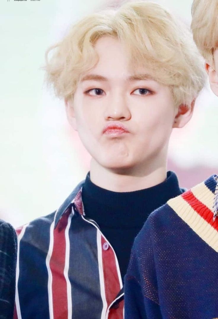 Pouty boy Le˜”*°•day 38 of 365˜”*°•   ˜”*°•with  #CHENLE  #辰乐 ˜”*°•