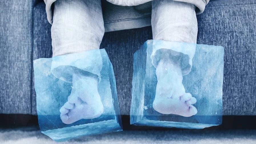 ноги замерзли и болят что делать