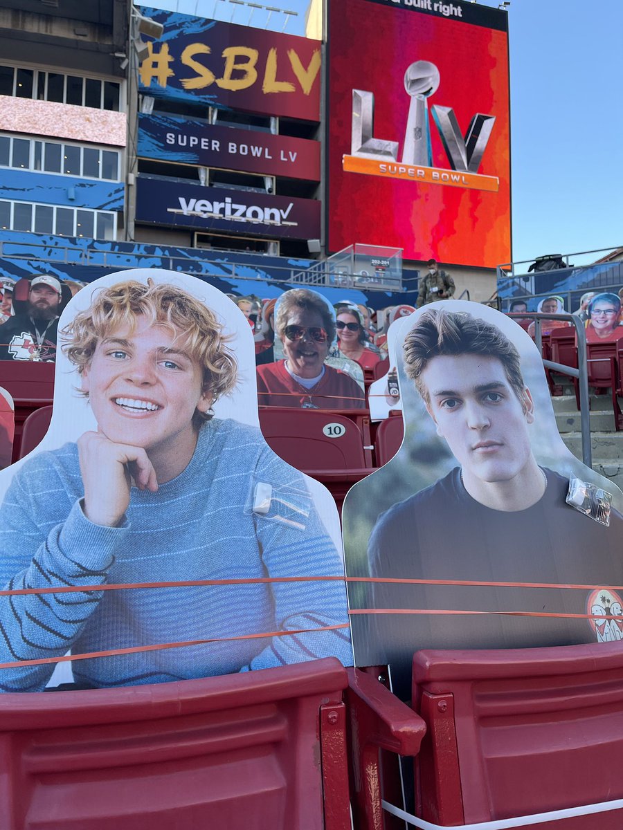 dpgdiddy's tweet photo. So fun that some of our GO family, Jack and James Wright get to attend the Super Bowl in a pandemic kind of way! #packvault #gohstrackandfield @Jjameswrightt @GOHS_Athletics @GOHSXCTRACK @GOHSWolfpack https://t.co/eeZfUokZzl