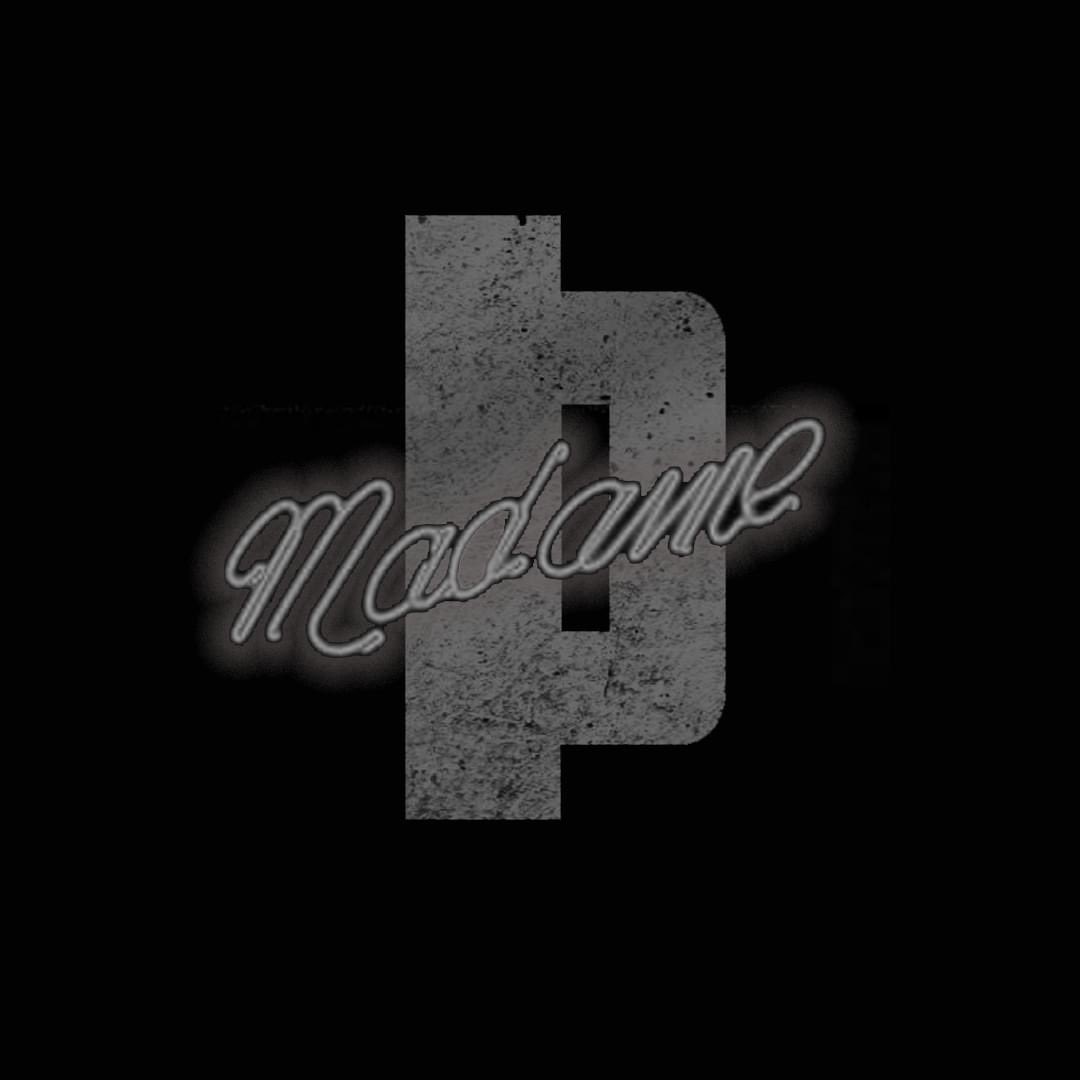 retrograth's tweet photo. Right now, in Sao Paolo. 2 songs of Retrograth at the mix at the alternative club Madame.The closed you can come to a live set. #djzauber #madameclub #retrograth See link in comment. https://t.co/gbNluARXM9
