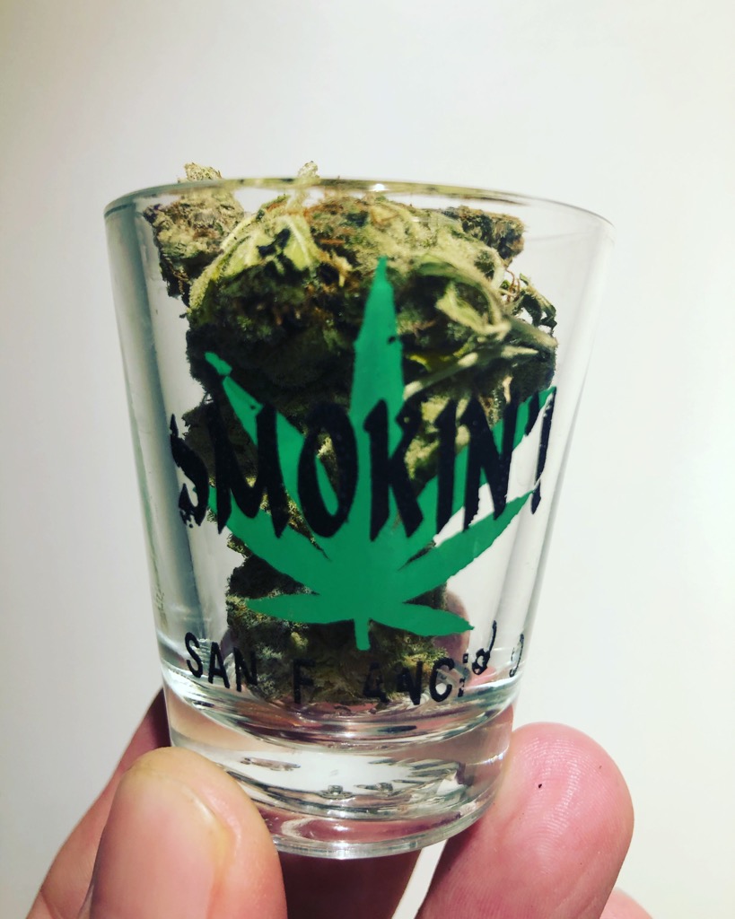 Going to enjoy the big game a different way today? Whats in your Bowl? Cheers!

#SuperBowl2021 #BigGame #BCbud #InVancouver #LegalCannabis #mybowlisfull #CanadianCannabis #Legalage19+
