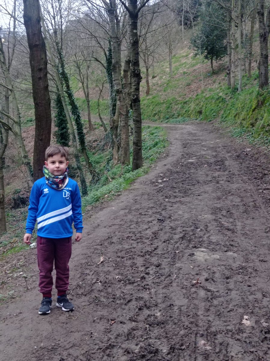 DanokBatClub's tweet photo. Otro finde intenso de actividades para nuestro futbol escolar.
* Finde: etapa de montaña por localidad de origen y un reto técnico.
* Entre semana: 2 sesiones de Jitsi:
1- gincana motriz y cognitiva
2- dinamicas de grupo en colaboracion metologia/psicología
#danok https://t.co/EMGhmjUiKW
