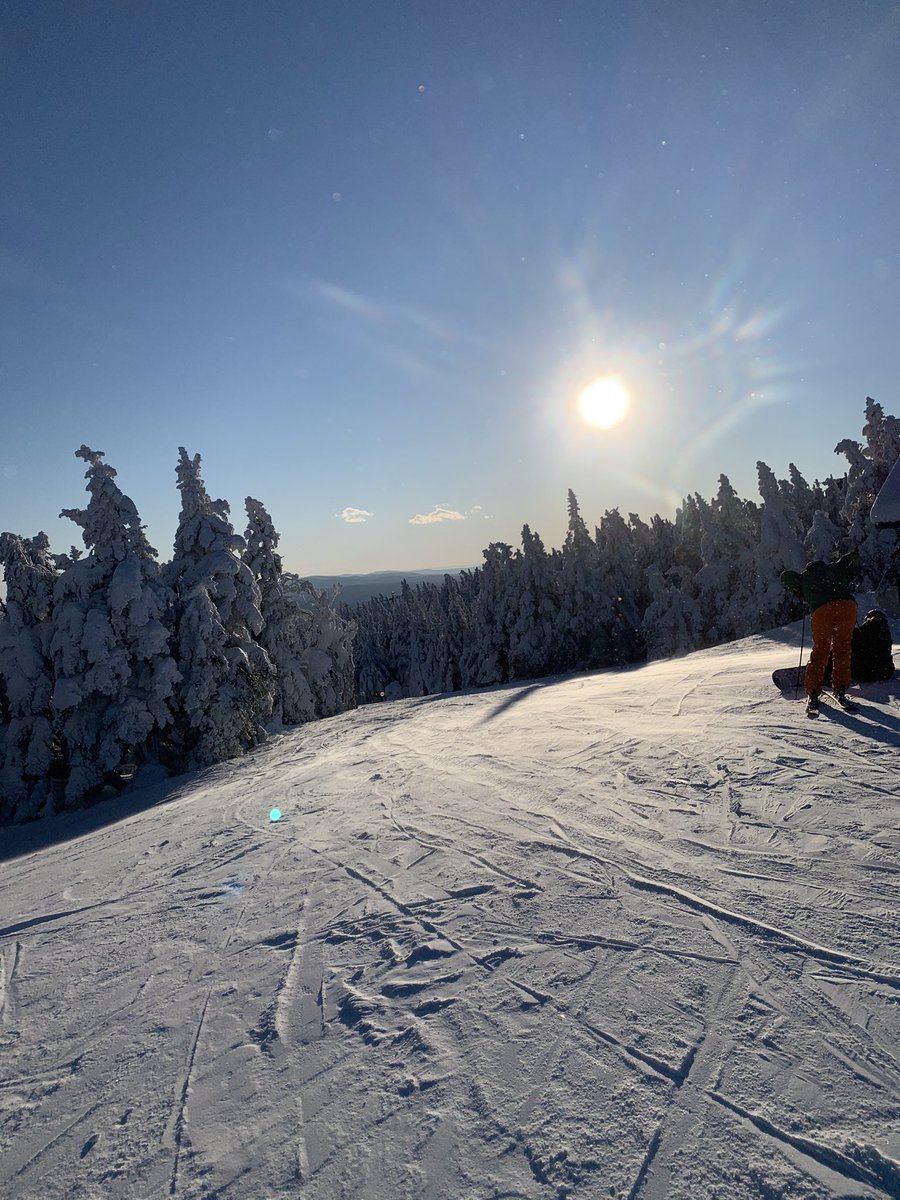 donovanholden97's tweet photo. Alert: Not a sports post
🏂 #SummitLife https://t.co/l2FBGhtVCM