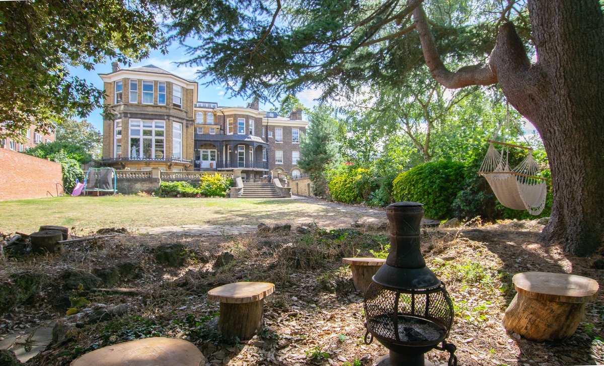 Character &amp; Luxury #Brixton #Apartment 2 beds 2 bath Attractive gardens £635,000 02080905472