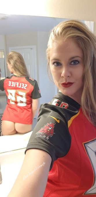 Go Bucs Go! 💋Wifey💋 https://t.co/BAQyQzb0Vd<a href="/tag/video"class="tags"><span>#video</span></a><a href="/tag/lasvegas"class="tags"><span>#lasvegas</span></a><a href="/tag/chat"class="tags"><span>#chat</span></a><a href="/tag/hotel"class="tags"><span>#hotel</span></a><a href="/tag/staycation"class="tags"><span>#staycation</span></a><a href="/tag/sext"class="tags"><span>#sext</span></a>