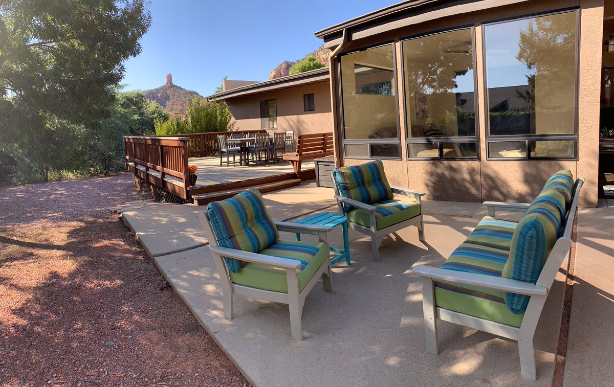 SharingSedona's tweet photo. HAPPY TRAILS
3 bedrooms / 2 baths
Hot Tub / Short Walk to Trails
#sedona #Arizona #vacationrentals #accommodations #theunfoldingofallpossibilities #seeyousoon

https://t.co/suLSEYzBPA https://t.co/H0O87WbpDn