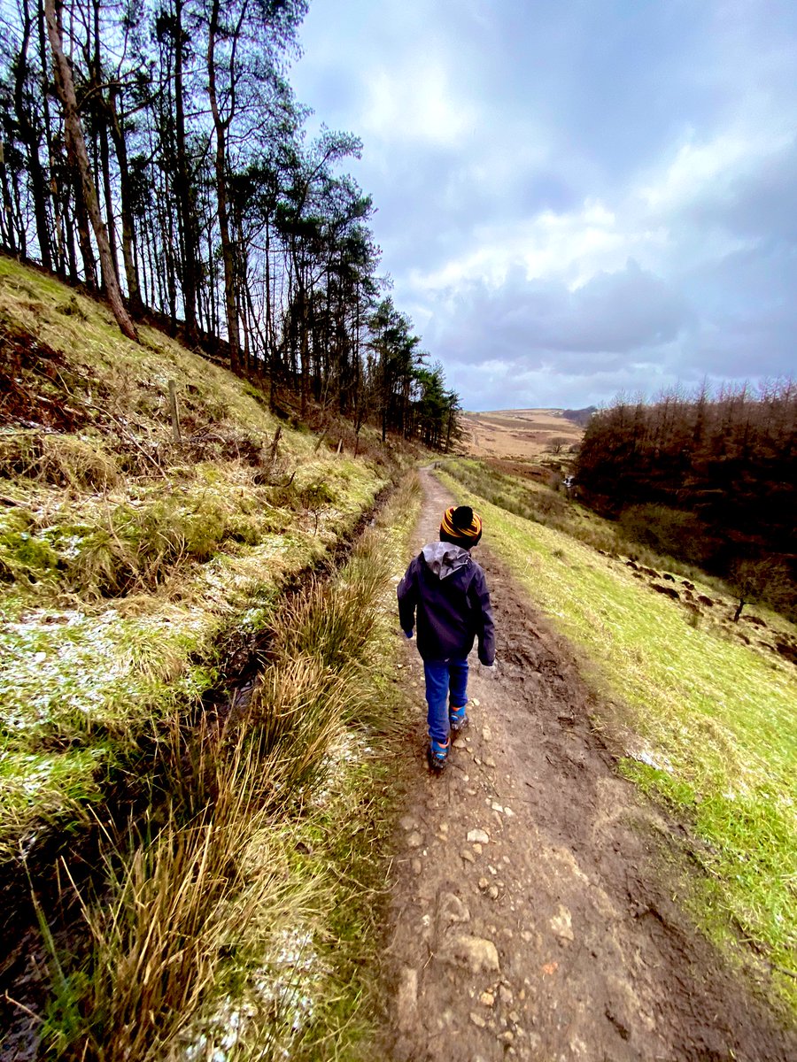 becbenno's tweet photo. Bracing but beautiful up at Walker Fold Woods this afternoon. Nice to have a coffee cart at the start but disappointed to see some discarded cups on the route :( #walkerfoldwoods #bolton #litter https://t.co/aYRIyQd8Zg