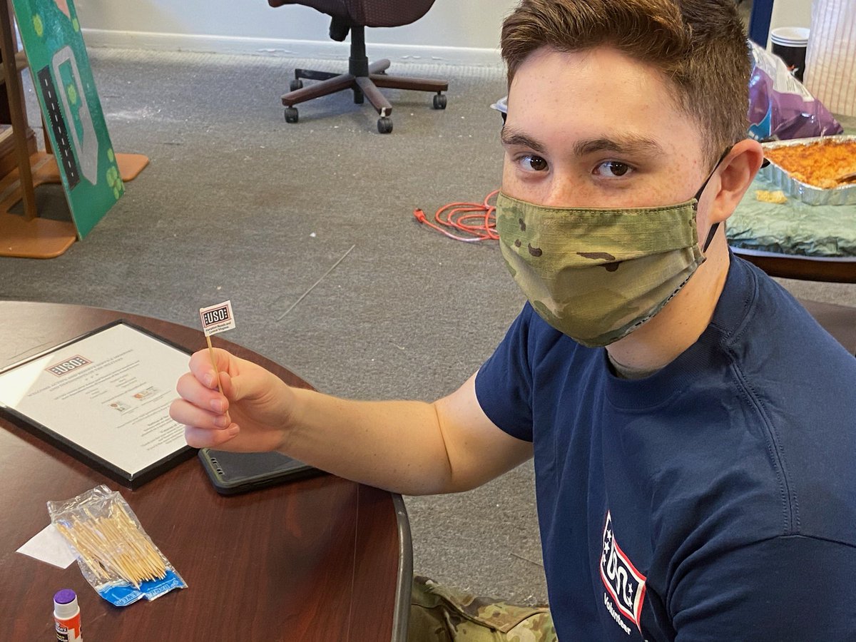 USOHRCV's tweet photo. What’s sweeter than winning? Free cupcakes made with USO love 🧁 😋 USO Fort Eustis is getting ready for #SuperBowlLV tonight! 🏈 Let us know who you’re rooting for #GoBucs #ChiefsKingdom #SaluteToService @NFL https://t.co/w1GkEbU1GB