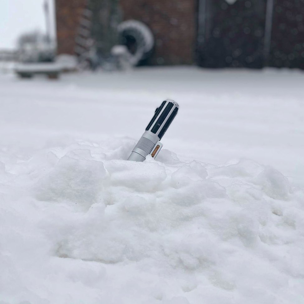 HitRadioHoth's tweet photo. Hat hier jemand sein Lichtschwert vergessen?
@HamillHimself #hoth #starwars #jedi #lightsaber #empirestrikesback https://t.co/qBM8aHJyt8