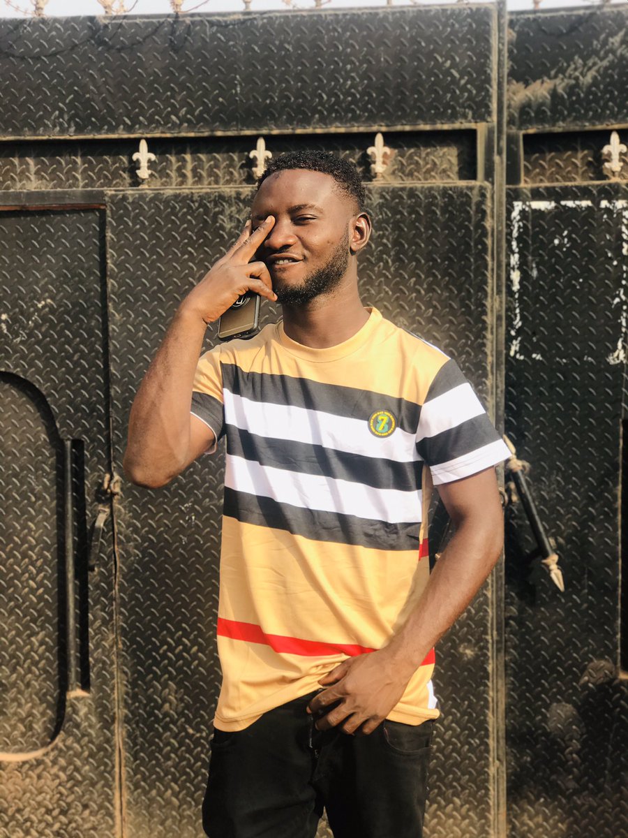 EarlBoni's tweet image. Now am focused on the things of life, am trynna get bread while i still survive, feed my families, pay my bills give dem peace of mind. Am trynna get my nigga out the street put them in class....🎶
#Musatheep
#Hmcd