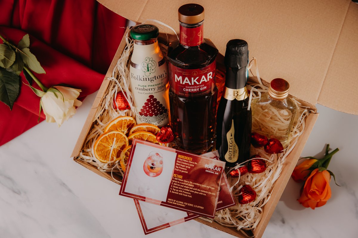 GlasgowDC's tweet photo. @MakarGlasgowGin Cocktail Kit Giveaway:

❤️Follow @GlasgowDC
❤️Follow @MakarGlasgowGin
❤️Re-tweet this

*Ends: 11.02.2020*

Cocktail Kit Includes: 

🍒Makar Cherry Gin
🍸Pure Pressed Cranberry Juice 
🍾Sparkling Prosecco
🍸Sugar Syrup
🍫Choc Hearts 
🍊Dehydrated Orange Garnish https://t.co/xhIbOJH8m0