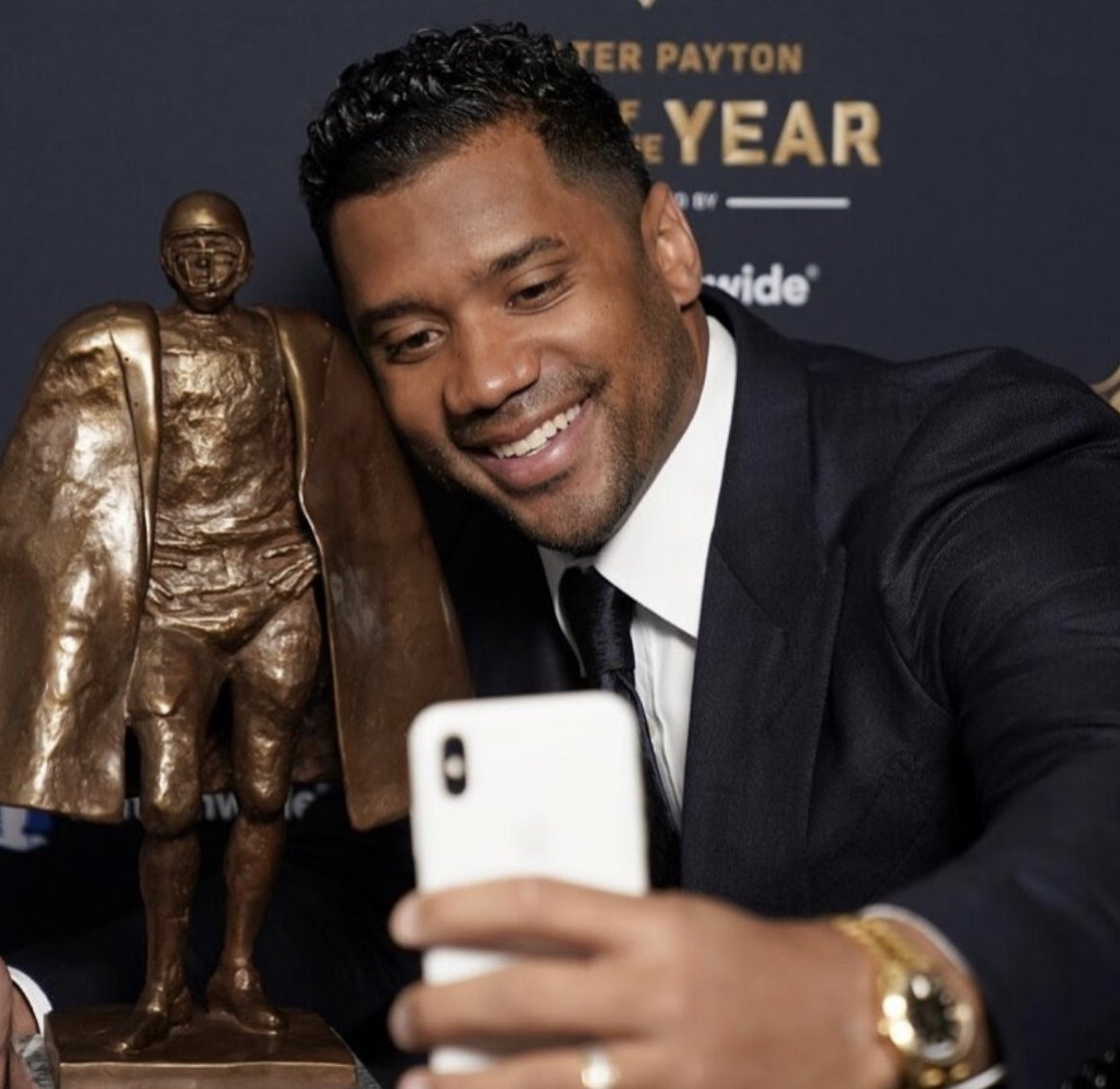 Seahawks's tweet image. #WPMOY 💙