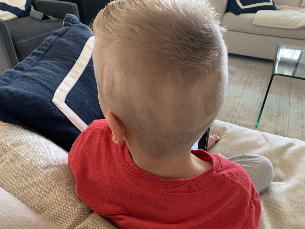 CoachBanghart's tweet photo. My boys supporting their mom and their favorite team. #HeelYeah
Heart melt. 💙👣 https://t.co/jvGFqi05EQ
