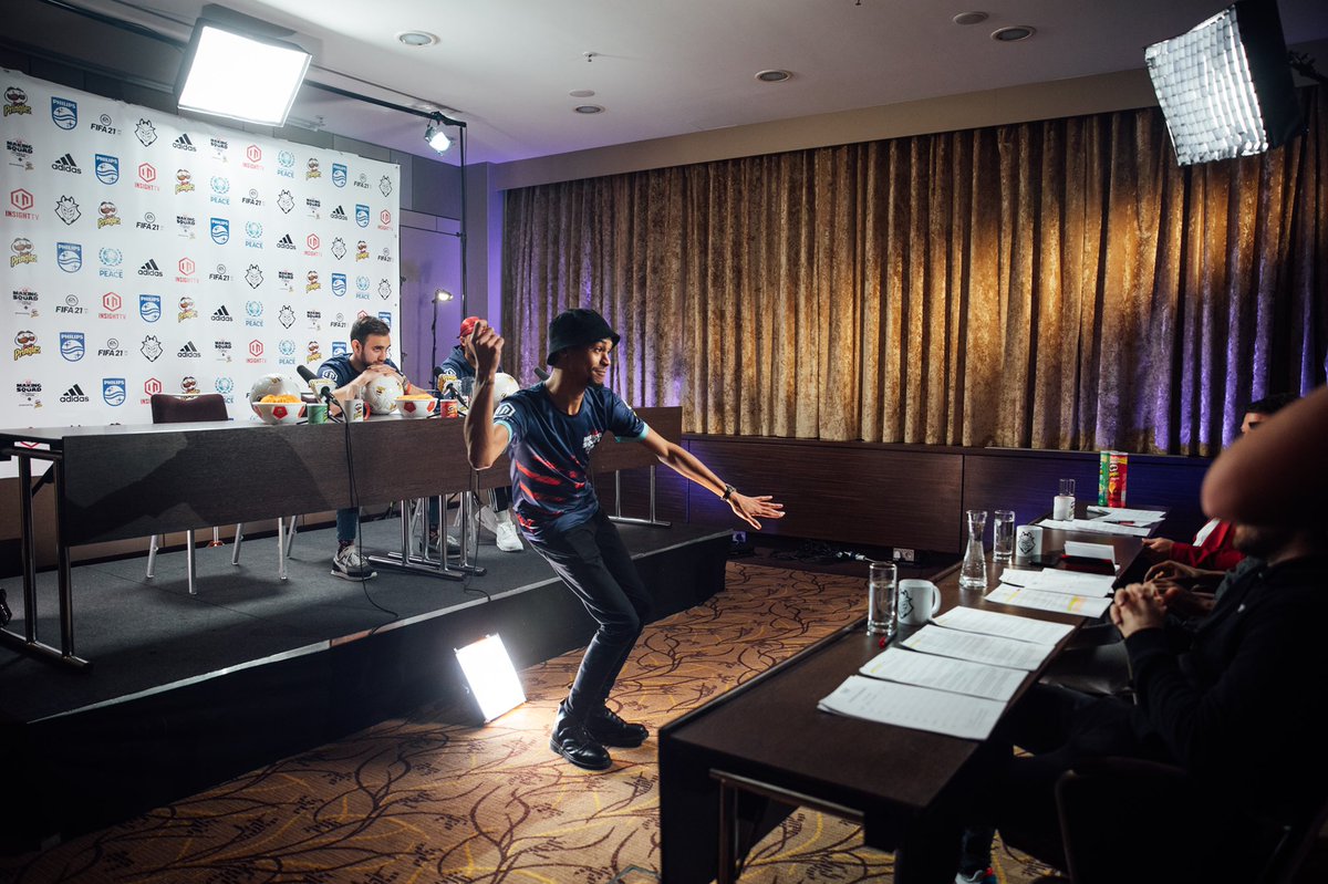 WilfriedRozay's tweet photo. THE GRAND FINALE ! ๐
10 au dรฉbut, 3 ร la fin. Aprรจs de nombreux challenges et affrontements, tout se joue maintenant. Nous y sommes, qui remportera le contrat chez @g2esports et les 10kโฌ ?
โก๏ธ Rendez vous ร 21:30 sur @WatchInsightTV pour dรฉcouvrir la fin de #MakingTheSquad https://t.co/yJQR13ai34