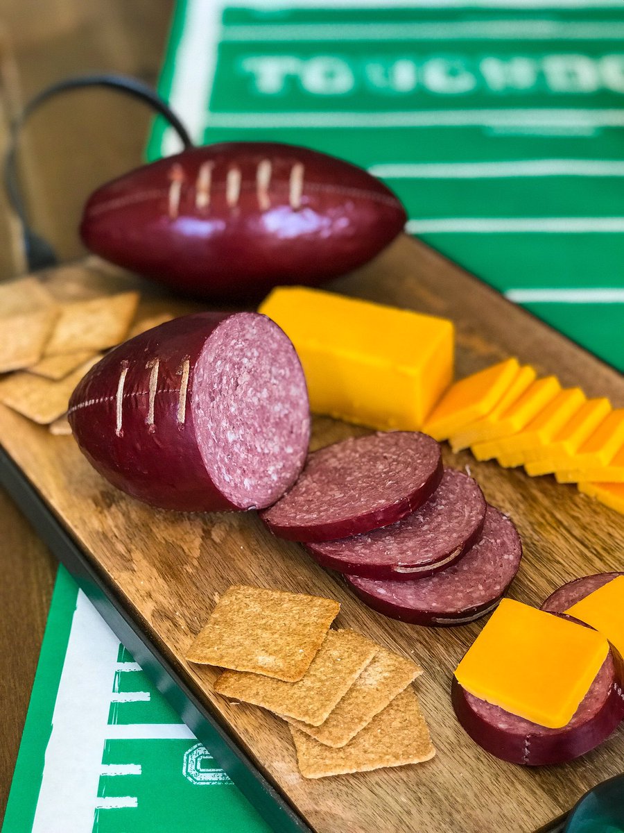 AmosEvents's tweet image. Do you have your game plan for today’s big game?  No?!?  No worries!!  Click on the link below for easy snack ideas you can put together quickly!  🏈 

bit.ly/3cLN5Pq